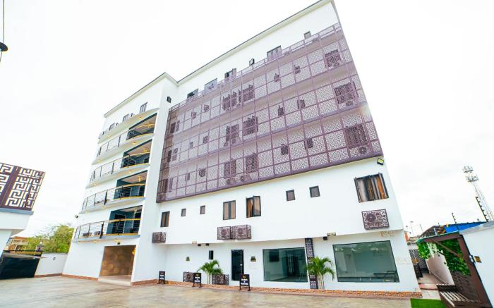 247 Luxury Hotel & Apartment Ajah