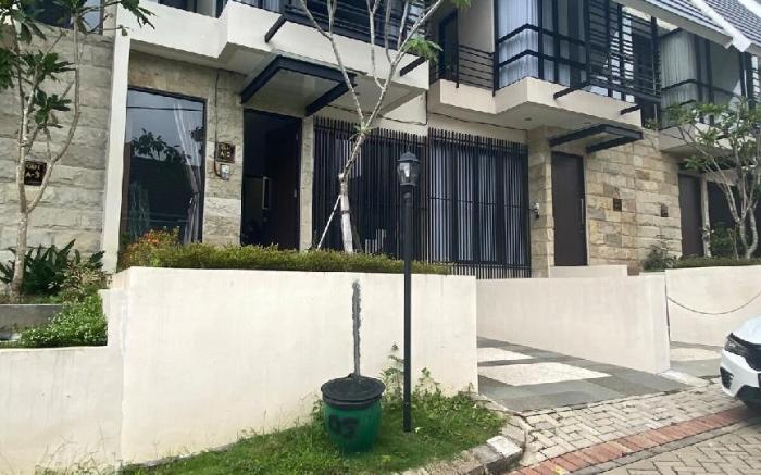 Mallory Villa