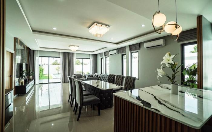 The MaBella House Pool Villa Pattaya