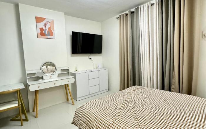 Bamboo Bay Community with Free wifi, pool and gym