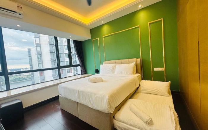 Artisan 3BR unit at R&F Princess by ANJU