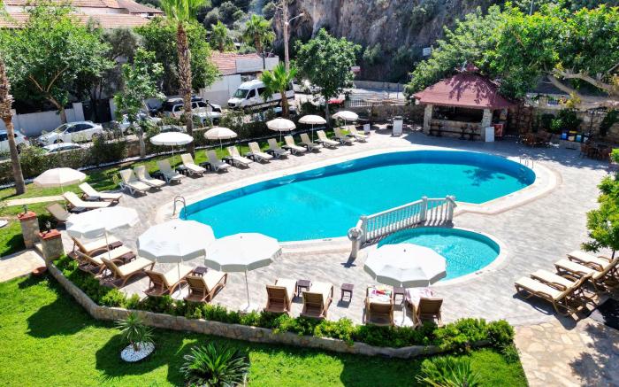 Ata Lagoon Beach Hotel