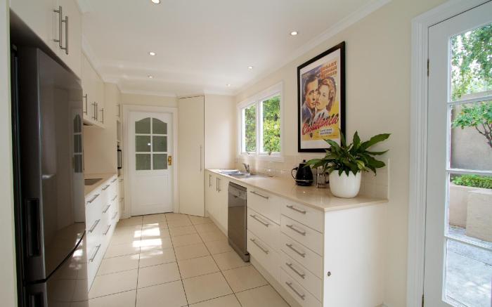 Strahan House, sleeps 9, Garden, Netflix, Wifi