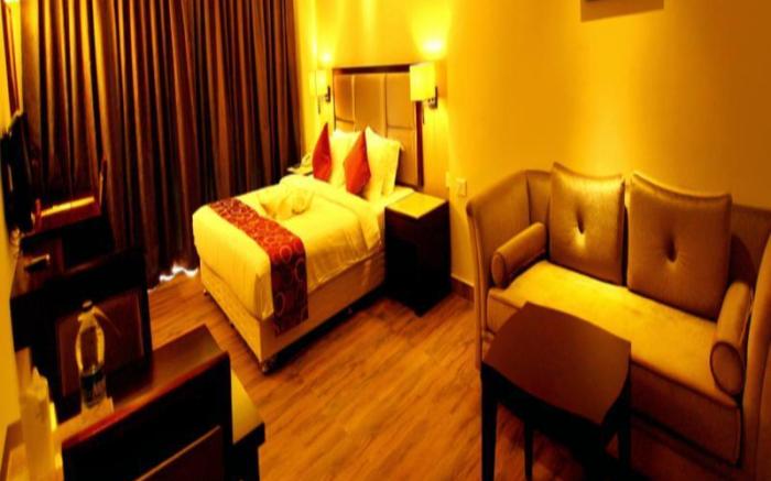 Paravoor Galaxy Hotel