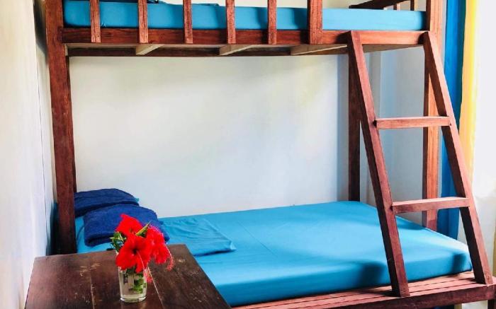Tres Islas Hostel