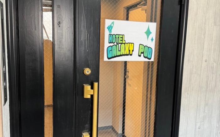 HOTEL GALAXY POD
