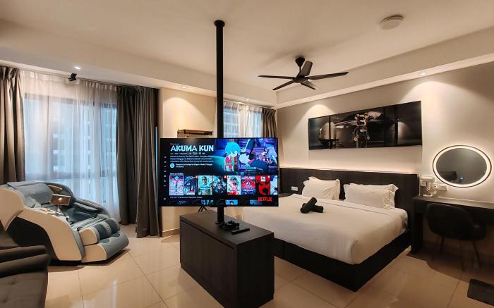 Luxury Couple Suites l Free Netflix l Massage Chair l Bathtub l WIFI 200mbps l Bali Residence