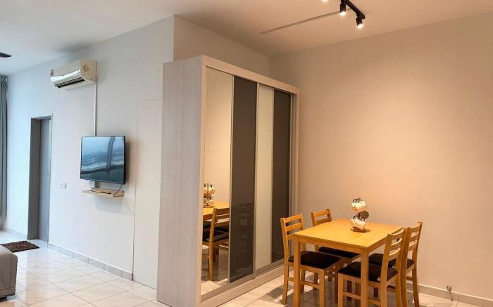 Greenview Studio | Comfort 2-4pax | Paradigm , UTM