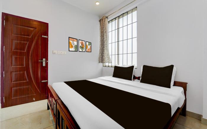 Hotel O Pukkattupady Aluva East