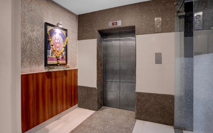 Super Townhouse MIDC Andheri Formerly Royal international