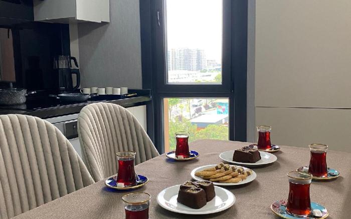 Luxury Life Suites