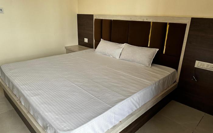 Hotel Golden Oasis