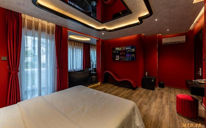 Midas Hotel 2