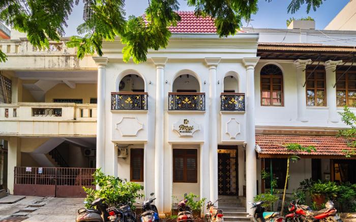 Rebel De Pondicherry