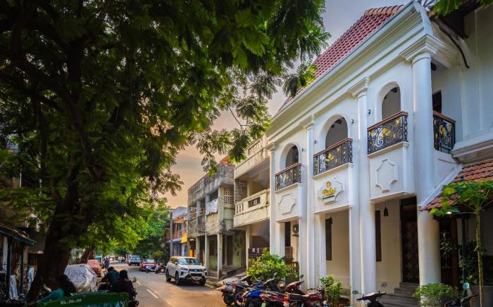 Rebel De Pondicherry