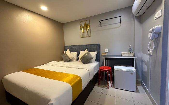 SS GREY HOTEL 2