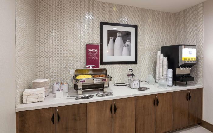Hampton Inn & Suites Dallas East