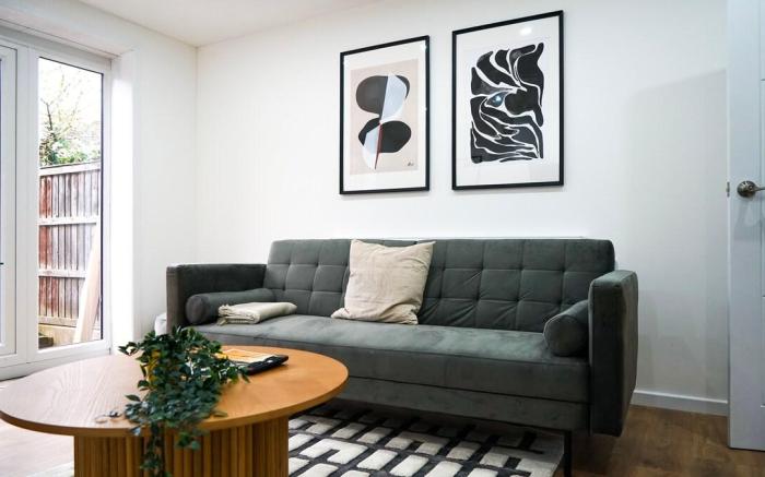 Modern 3 Bed Home, Near Etihad Stadium