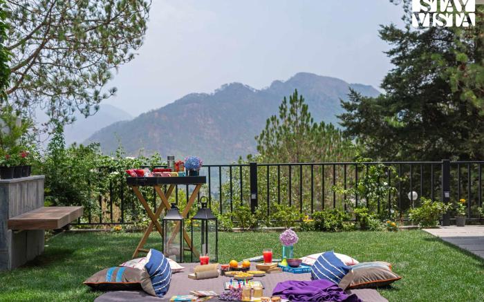 StayVista at Kaira with Music Speaker & Heater