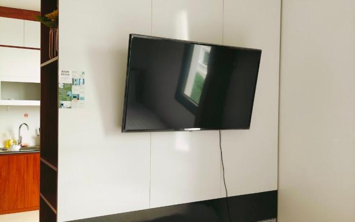 2 tiếng đầu deluxes studio, 50 K tiếng tiếp theo 