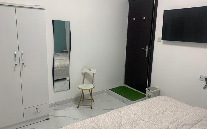 Furnished studio on mainSheikhZayedRoad near metro