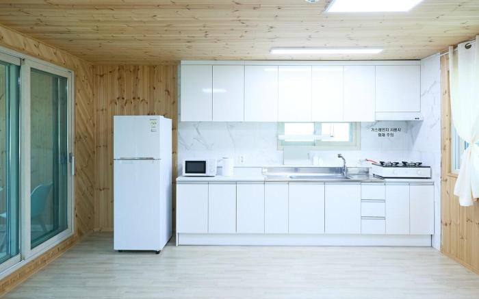Fishing Spot, Romantic Healing Sinjindo Accommodation Building A