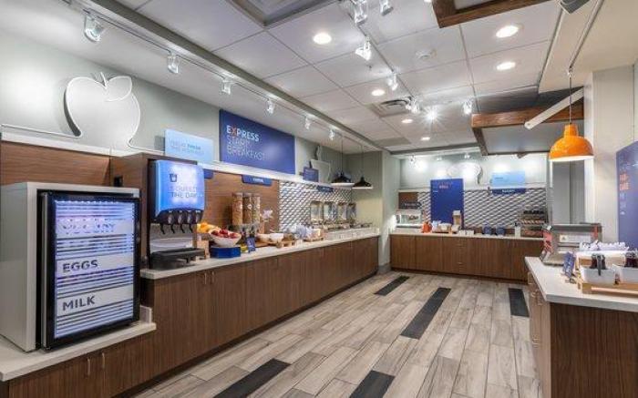 Holiday Inn Express And Suites Gainesville - Lake Lanier Area By IHG
