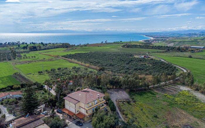 Home Le Castella