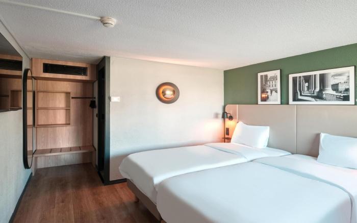 Campanile NATURE - Niort Est La Crèche