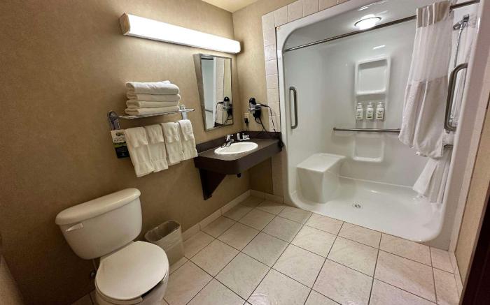 Clarion Pointe