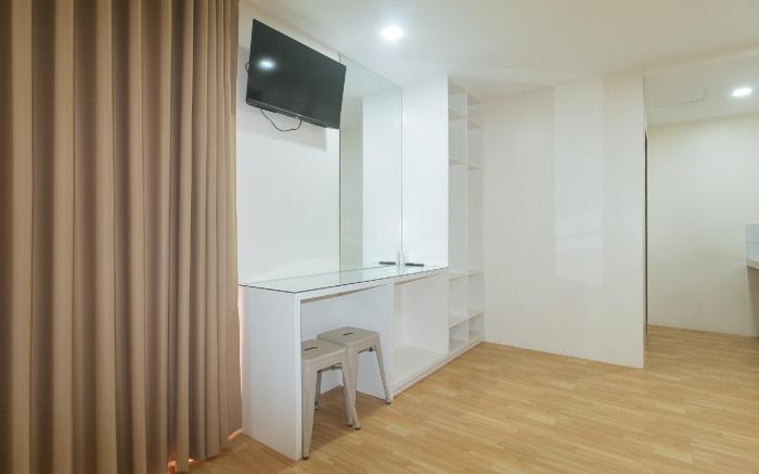 Avelida Homes by RedDoorz