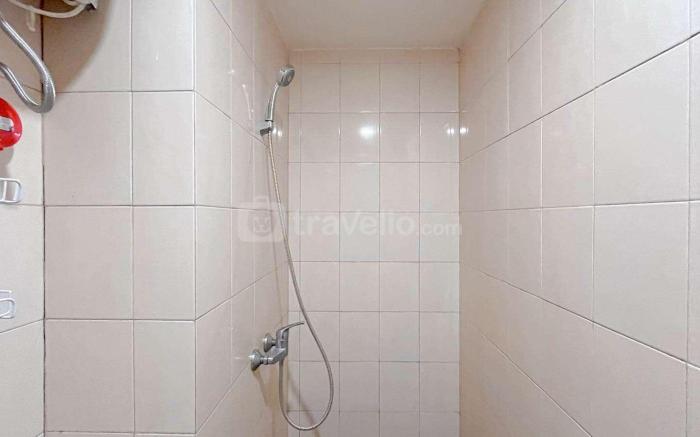 Comfort Studio Room at Vida View By Travelio
