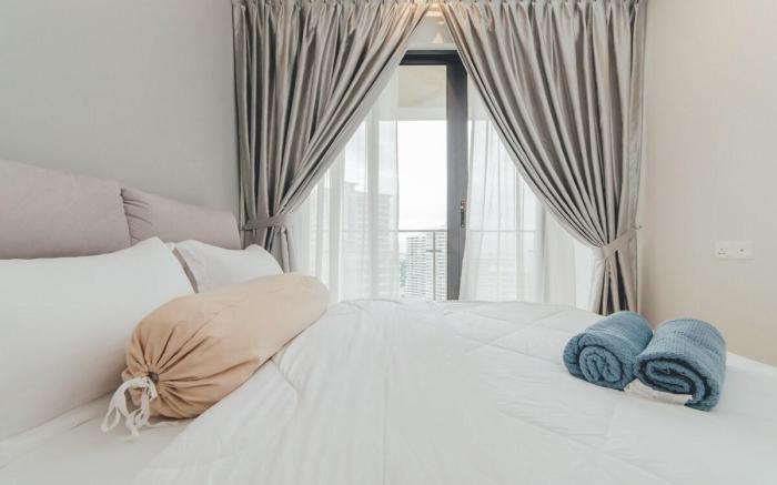 Kings Bay Cozy Corner 3BR8Pax 3 View Balcony