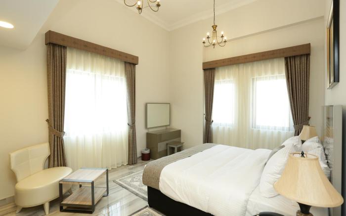 Marbella holiday homes Executive  W/B  Apartment