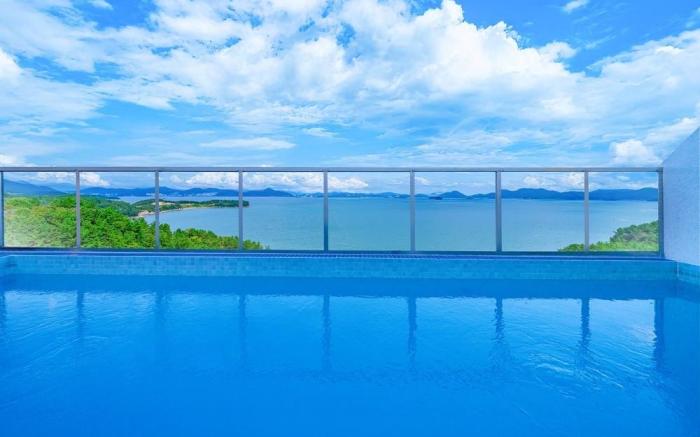 Yeosu Moine Pool Villa