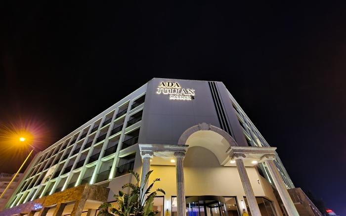 ADA JULIAN HOTEL