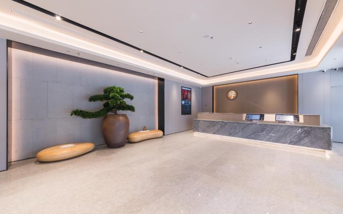 Ji Hotel Nanchang Honggutan Zhujiang Road Metro Station