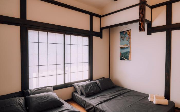 Ninja house with Wooden and Iron Bath 