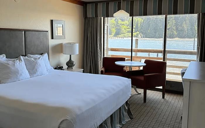 River House Inn, a Baymont by Wyndham