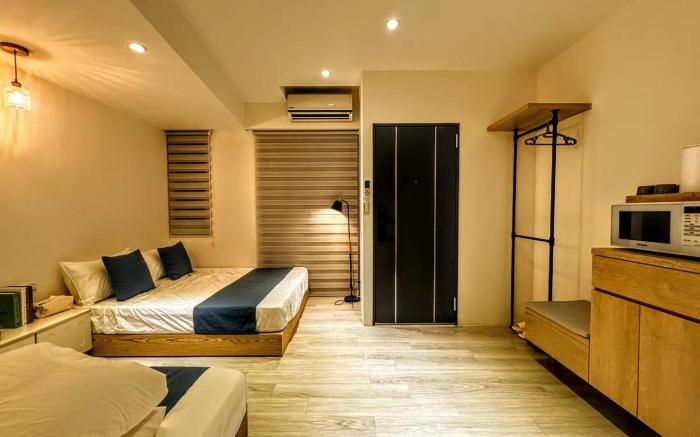One room Apartment_LongShan Temple_Ximen_RoomB
