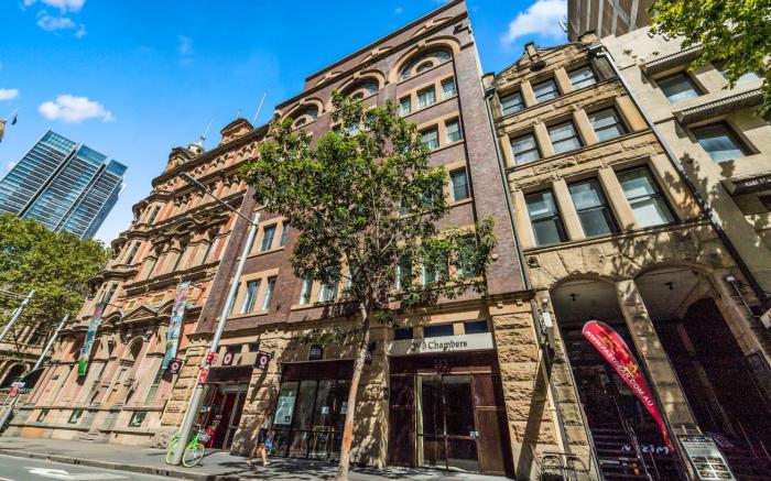 YEHS Hotel Sydney QVB