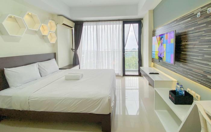 The Modern Studio Room at Beverly Dago By Travelio