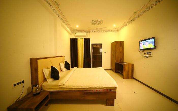 Shiv Ashray Resort