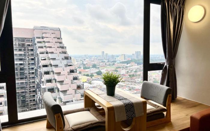 Imperio Cozy Stay City View 2pax/1park/wifi/bathub