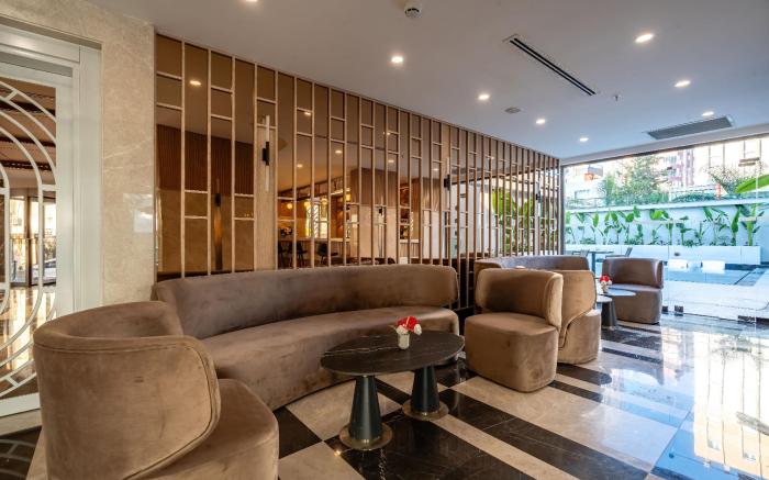 AWEN HOTEL LARA
