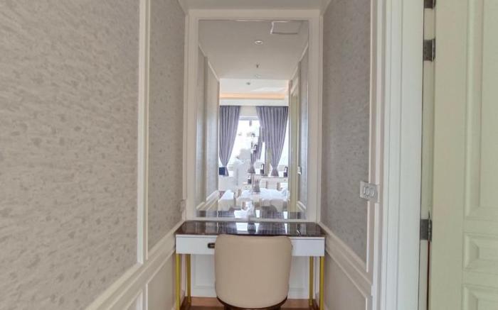 Luxury Studio Apartment @ The Leela Residences