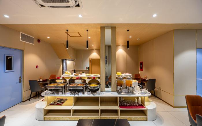 A25 Hotel - 277 Le Thanh Ton