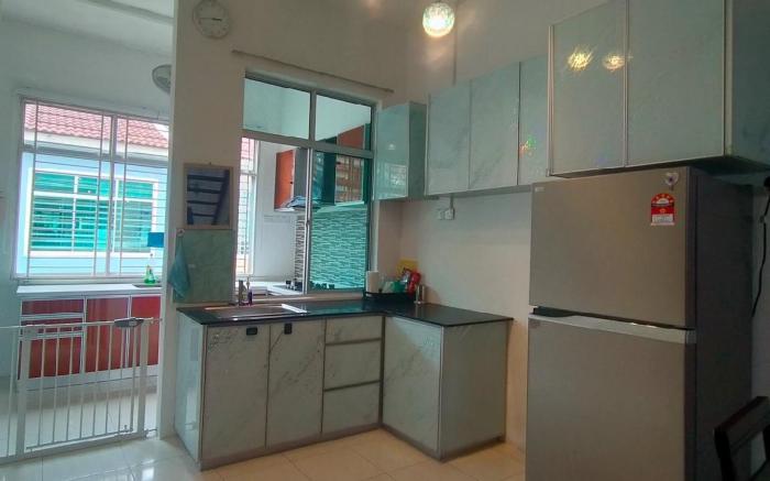 Pa & Ma HomeStay Kulim II (3R2B)