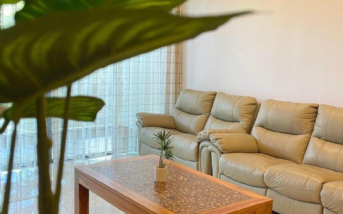 Ezyhouz @ IMAGO/ Luxury 3BR with GardenPoolBalcony