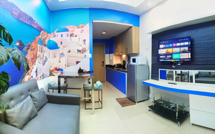 Shore Residence Direct to Pool Premium